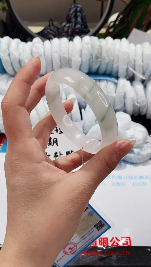 【闪购商品】石英质玉手镯未镶嵌77-61