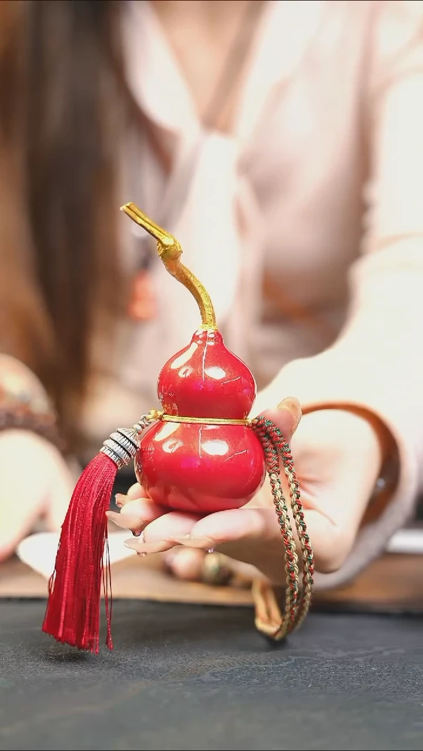 【闪购商品】WP209漂漆精致小手捻{未开口}