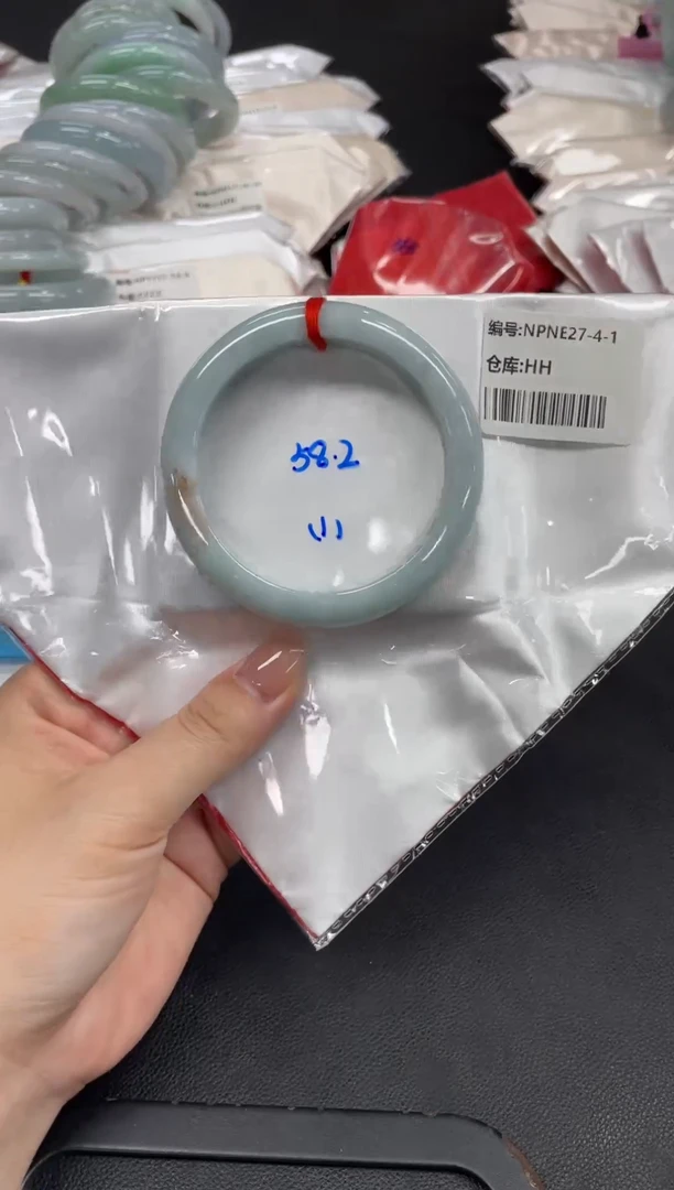 未镶嵌手镯翡翠翡翠手镯