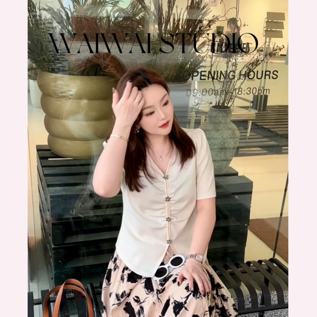 【山夏】 新款时尚气质百搭立裁抽褶显瘦V领套头衫  24S156