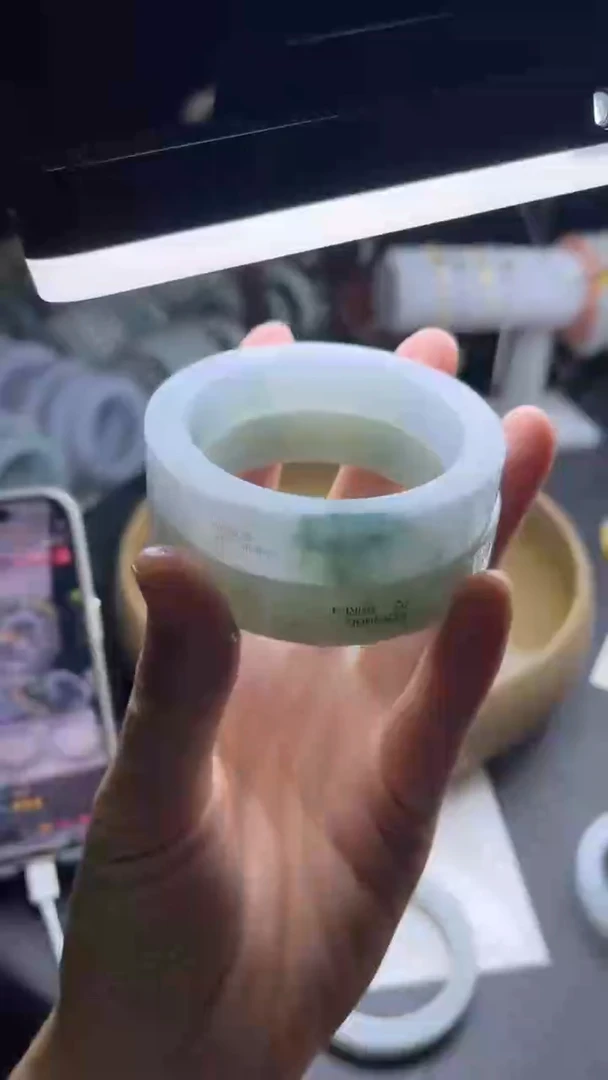 未镶嵌手镯定制翡翠翡翠手镯单样发一件（勿拍）
