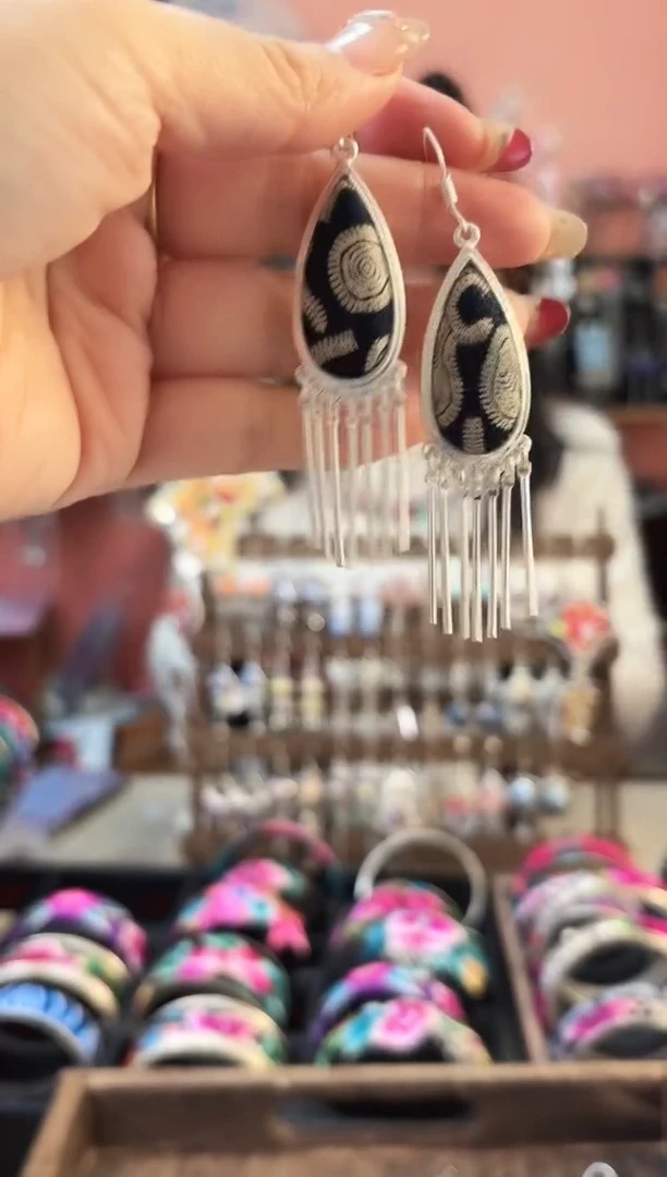 织绣艺枝独绣手工饰品4