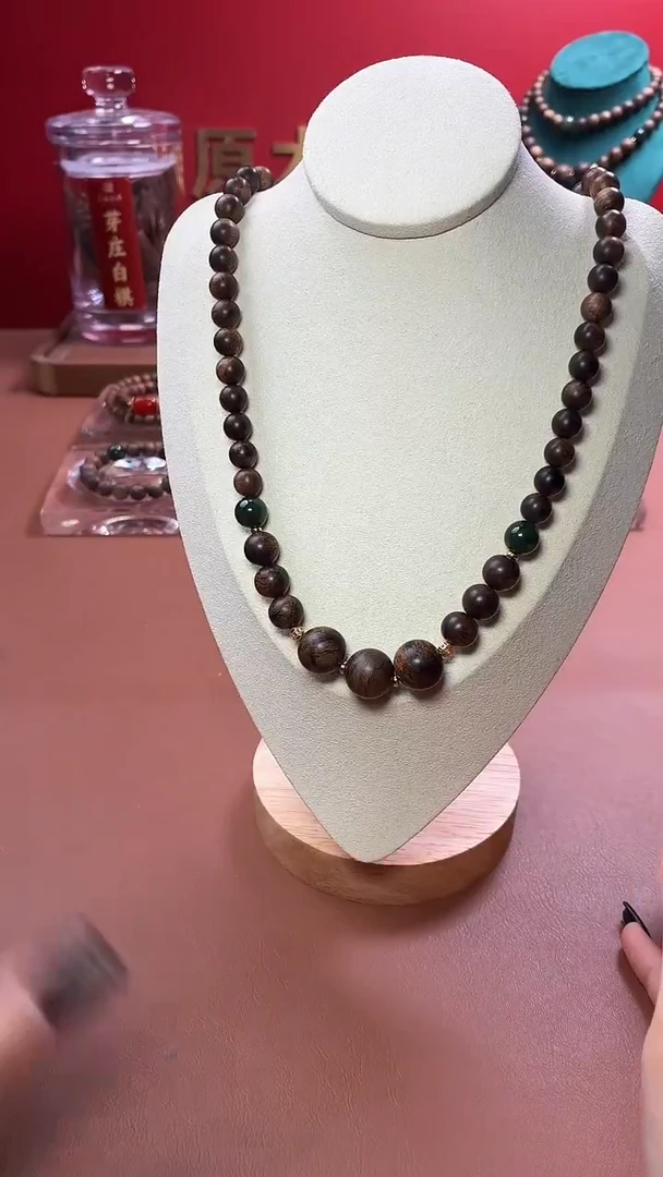 沉香手串沉水越南芽庄黄棋楠瘤疤+越南芽庄白棋楠设计