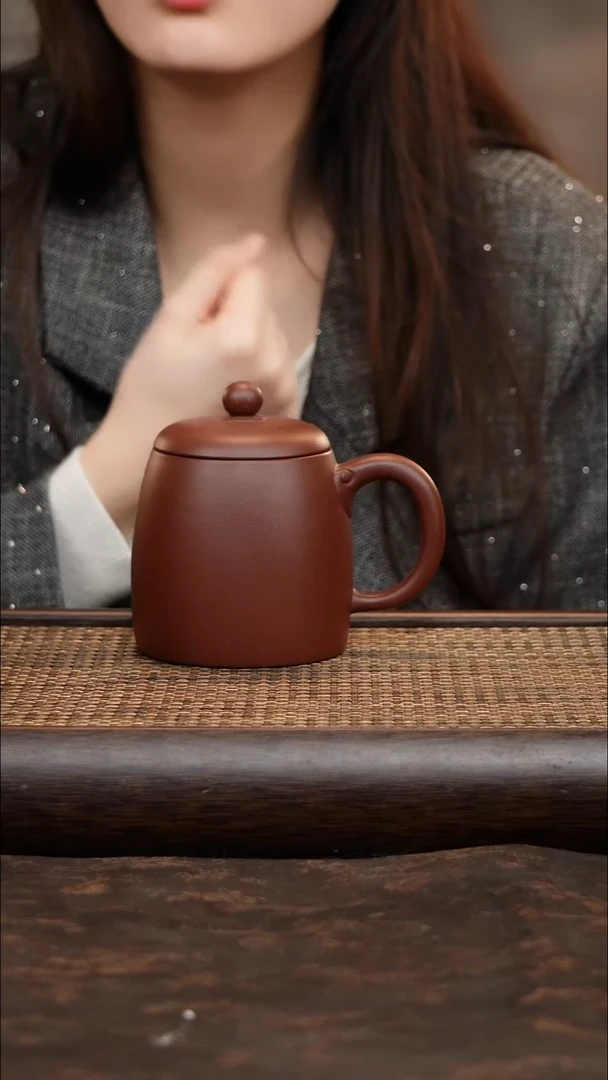 茶杯紫砂底槽青秦权