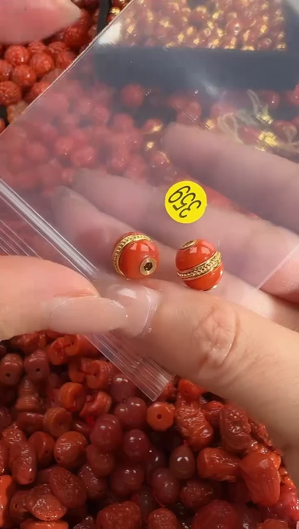 颈饰未镶嵌南红玛瑙1