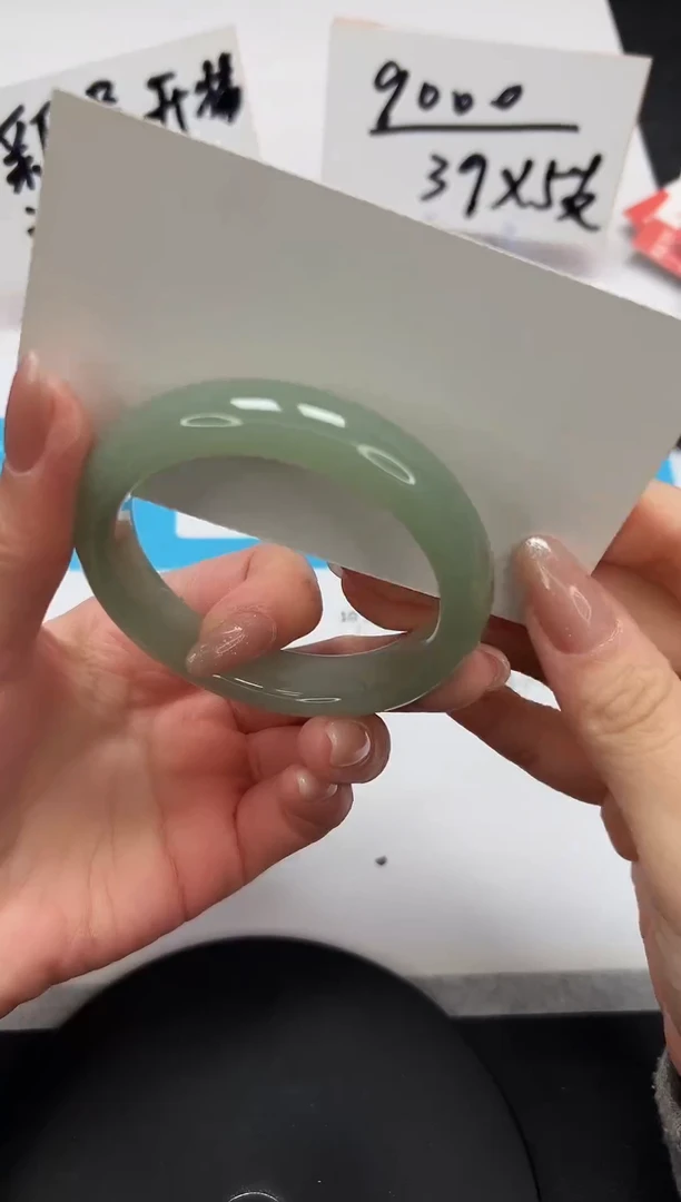 【闪购商品】石英质玉手镯未镶嵌A161-51.8