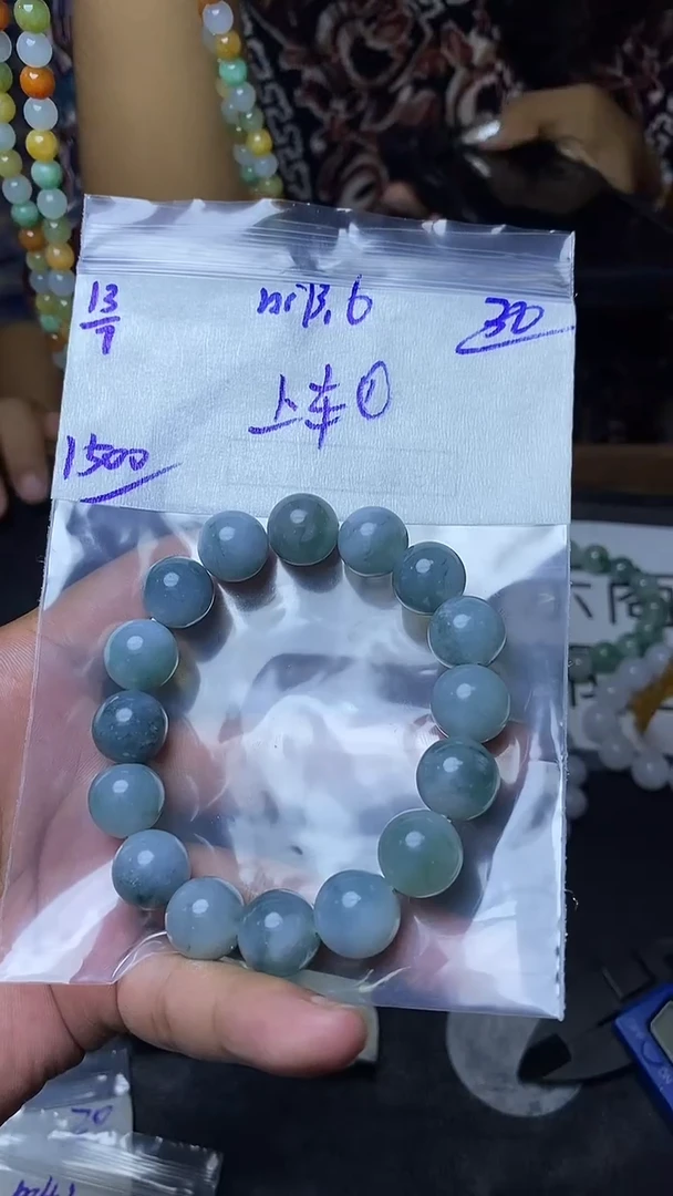 定制翡翠未镶嵌毛货需精细抛光定制拍一发一