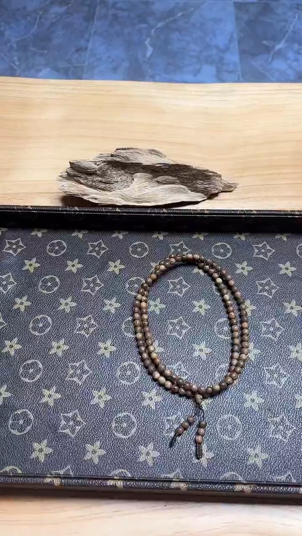 【闪购商品】沉香吊坠天然野金三角0.5多圈10g+