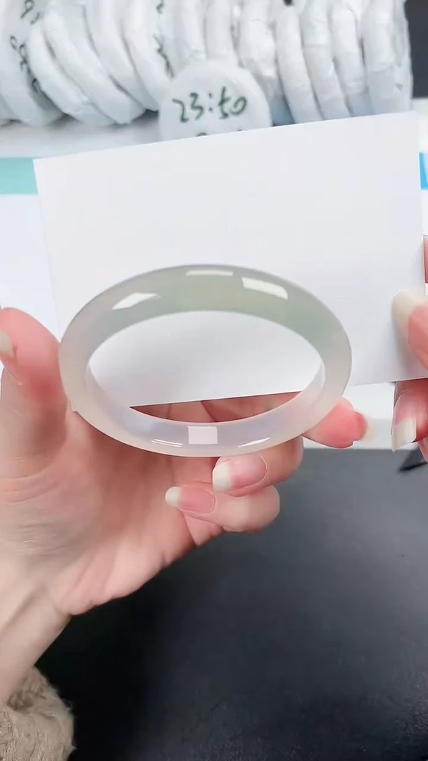 【闪购商品】石英质玉手镯未镶嵌402-56