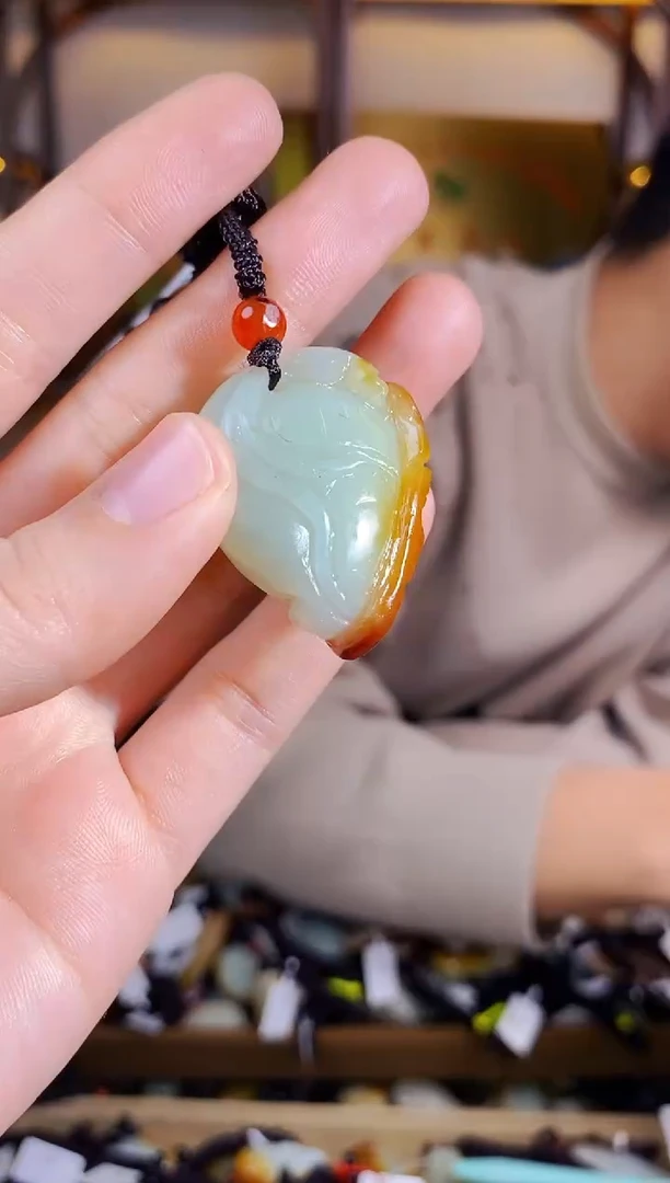 【闪购商品】和田玉颈饰未镶嵌1