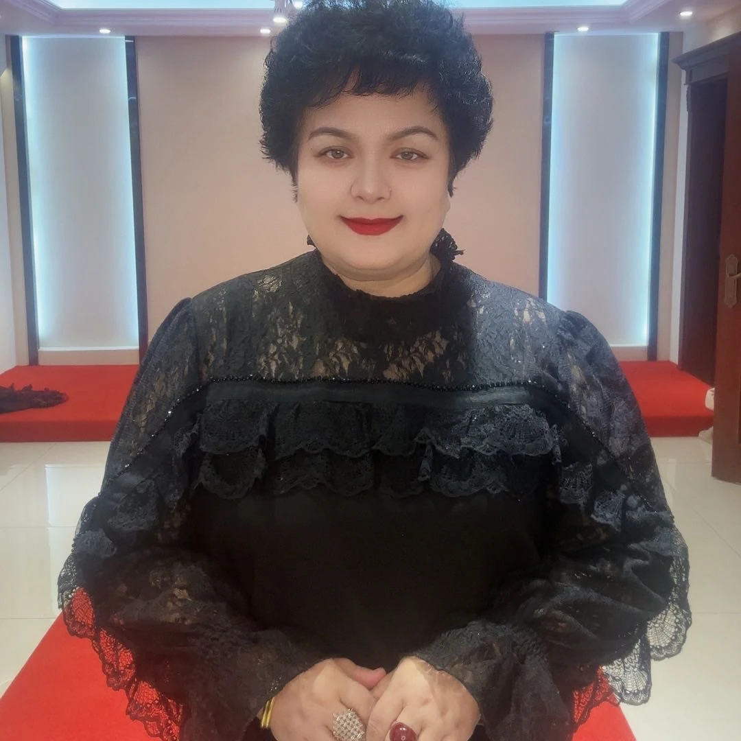 蕾丝立领女士秋冬时尚连衣裙