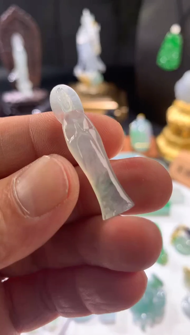 吊坠(不含链)未镶嵌翡翠天然翡翠吊坠