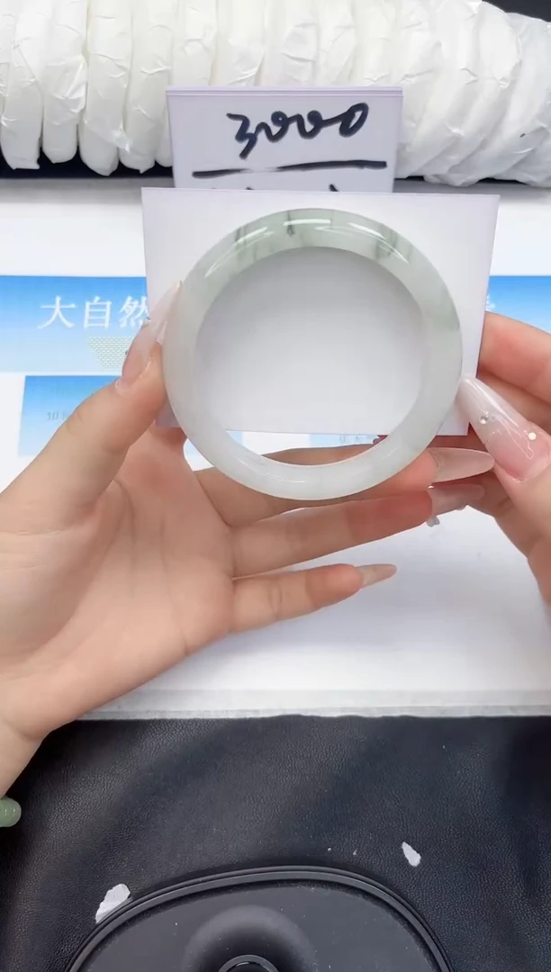 未镶嵌手镯石英质玉148-60