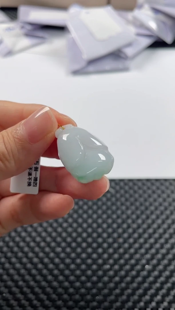 颈饰未镶嵌翡翠0442 玉兰花