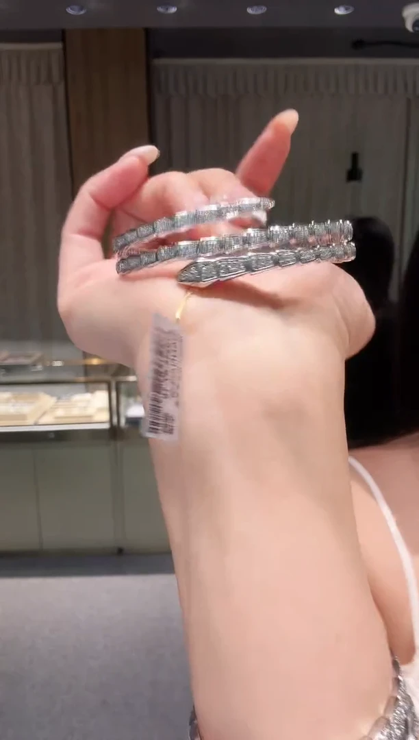 铂Pt950镶嵌手镯钻石AY0345-PT-