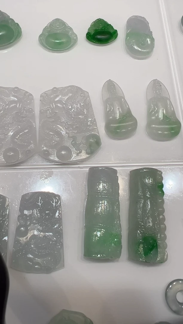 未镶嵌定制翡翠牌子
