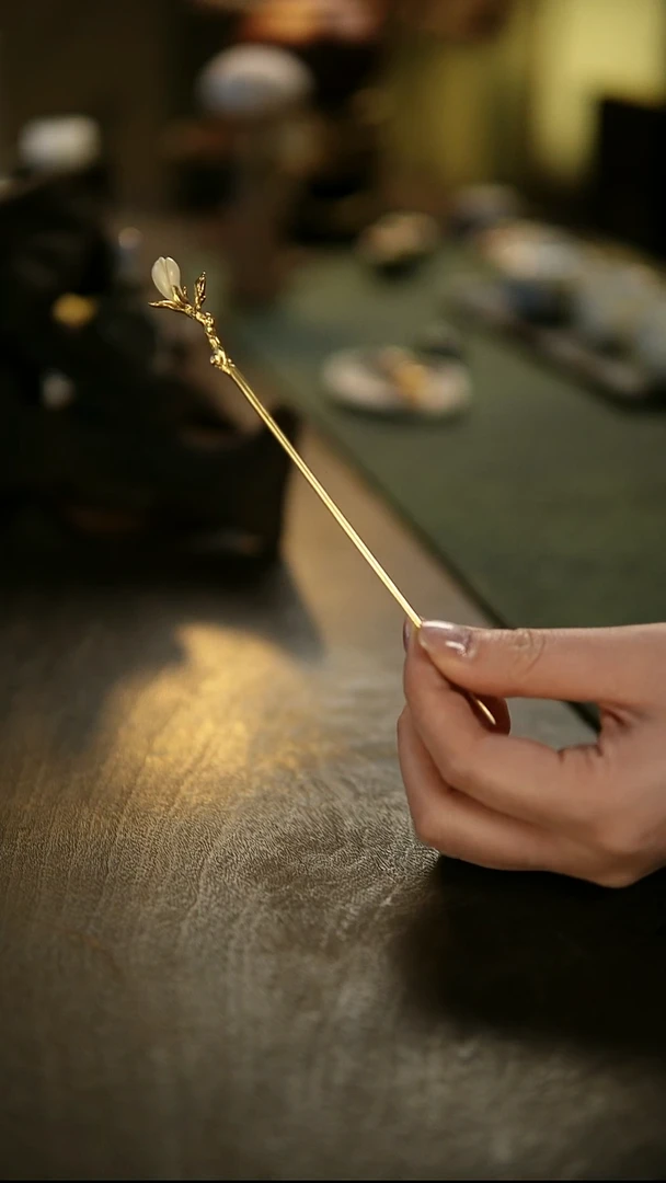 阿眠     金色玉兰茶针