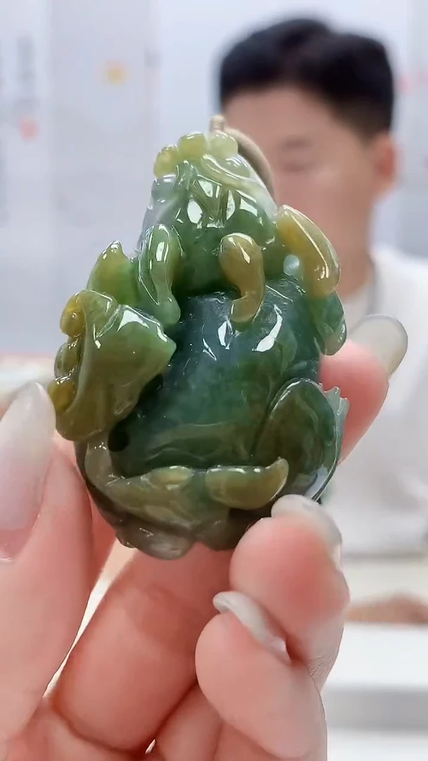 定制翡翠未镶嵌4917lr- 毛货挂件102