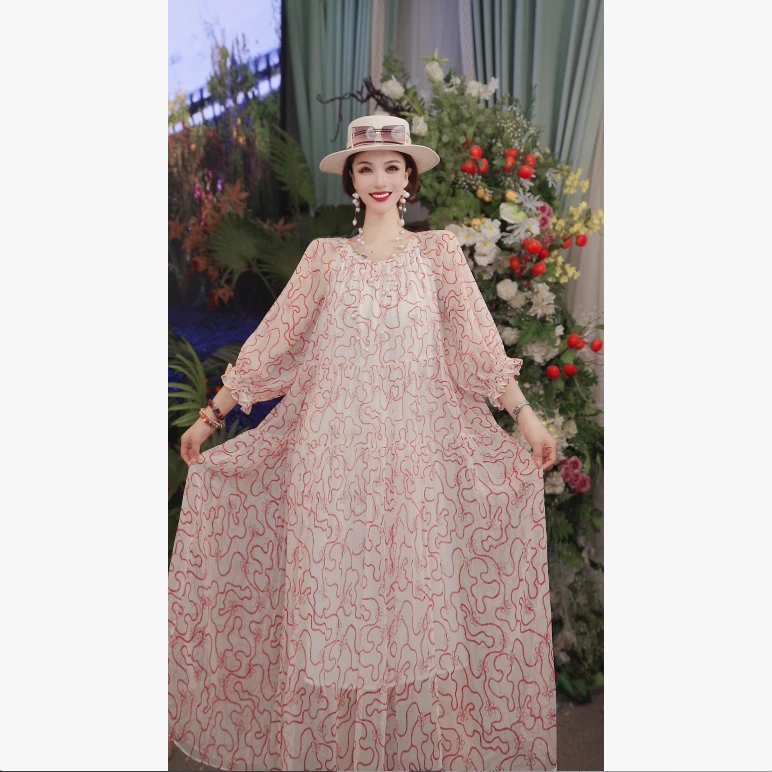 25夏季新款法式设计师桑蚕丝宽松时尚女装连衣裙251D770