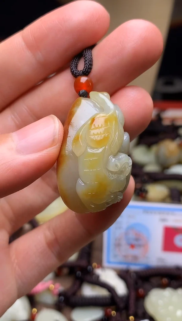 颈饰未镶嵌和田玉新疆料青海料清水和田玉吊坠