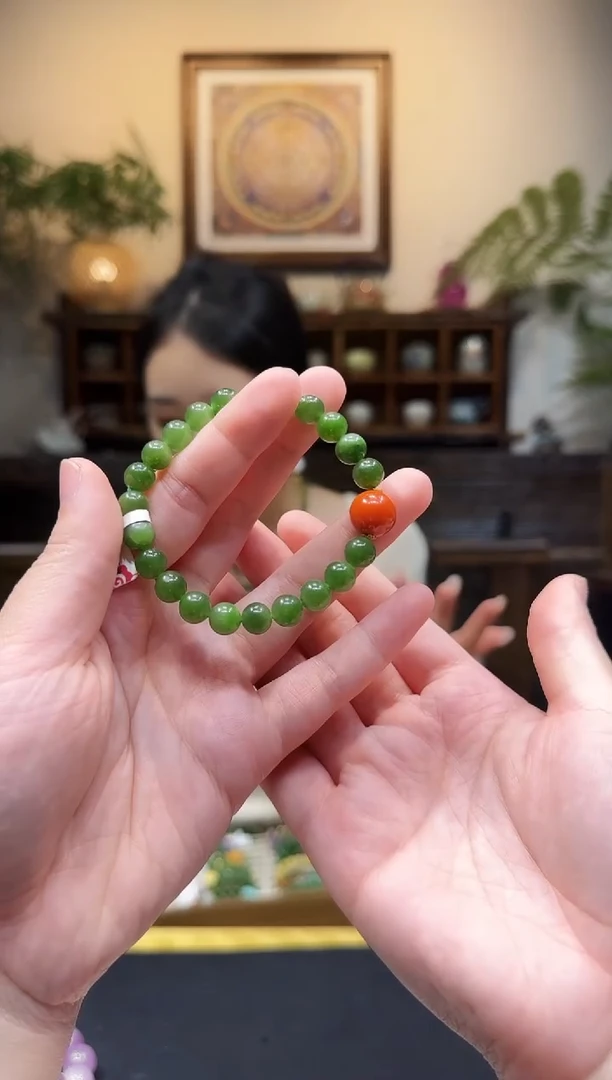 未镶嵌手链和田玉（碧玉）手链