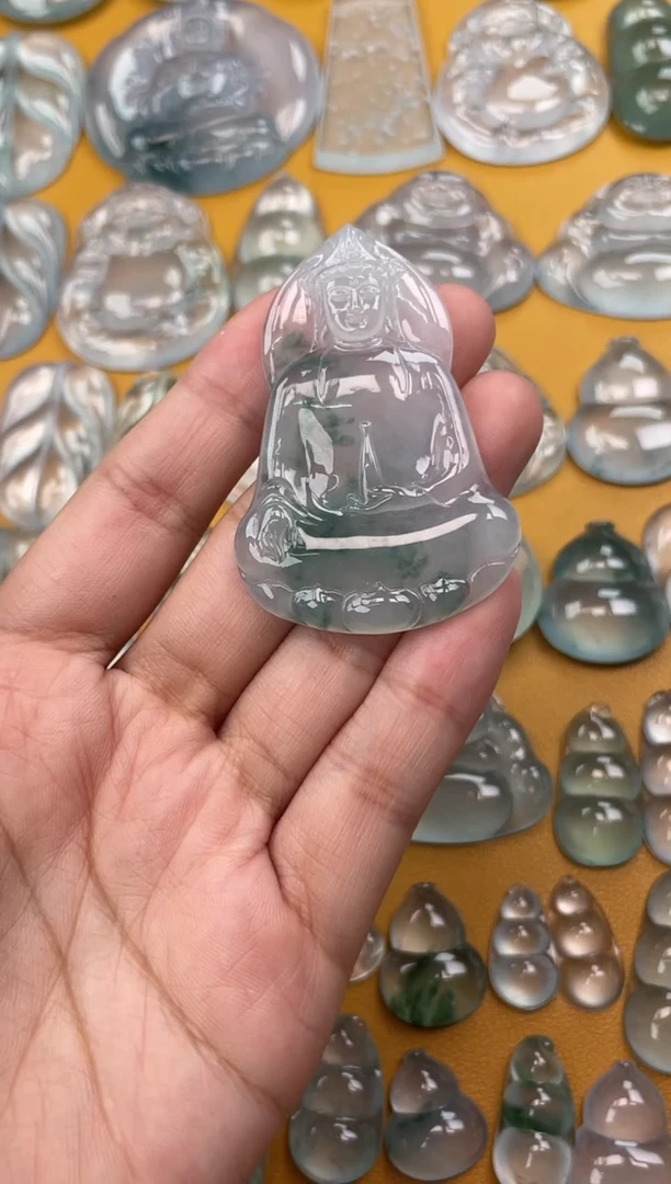 翡翠未镶嵌吊坠(不含链)观音54 36 4.7