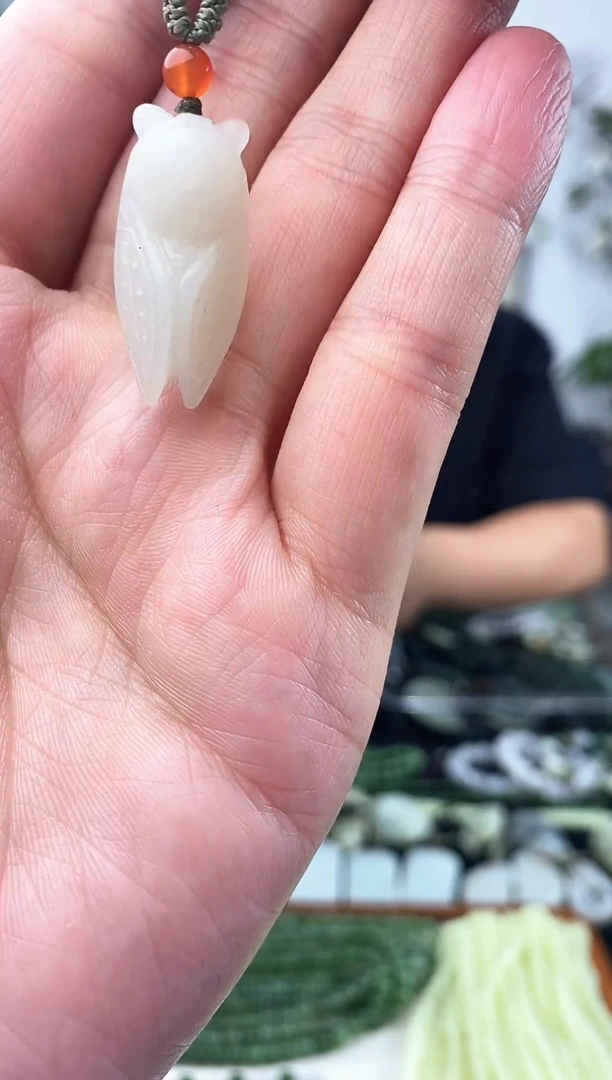 和田玉未镶嵌颈饰1