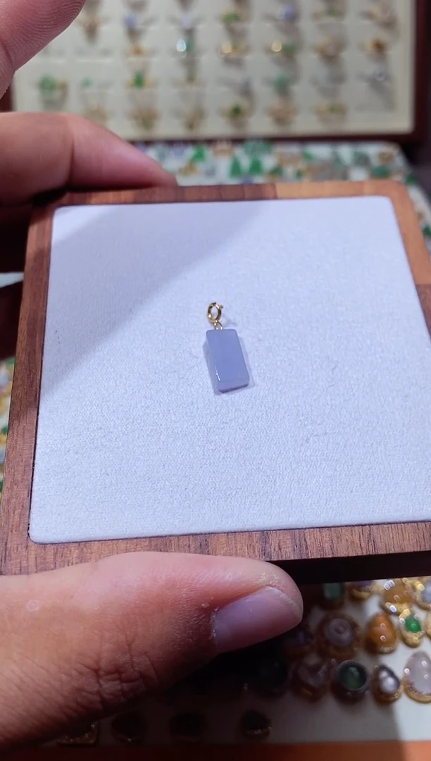 吊坠(不含链)18K金镶嵌翡翠11111