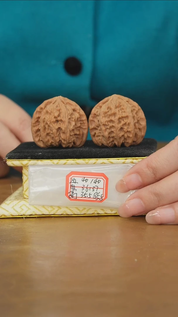 把件文玩核桃白狮子