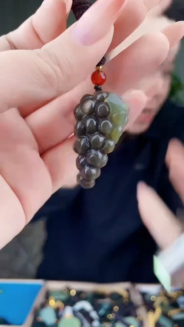 未镶嵌和田玉挂件和田玉拍一发一，多样性发货！