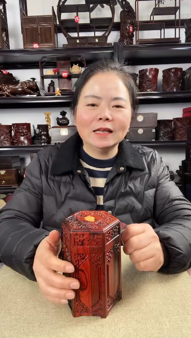 木634老李红木工艺品