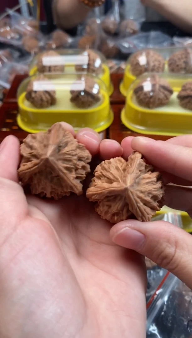 把件文玩核桃盘山三棱37尺Q492