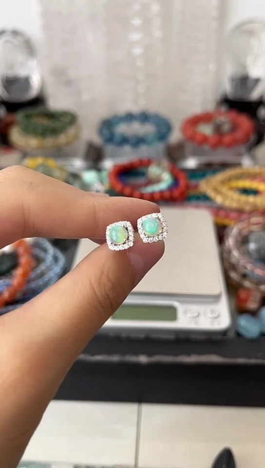 【闪购商品】欧泊珠宝奇石银S925镶嵌矿坑耳钉
