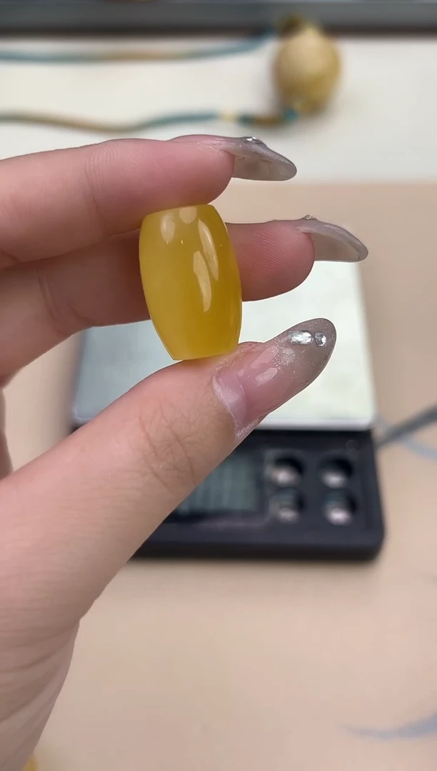 裸石琥珀未镶嵌呵****呵琥珀蜜蜡吊坠