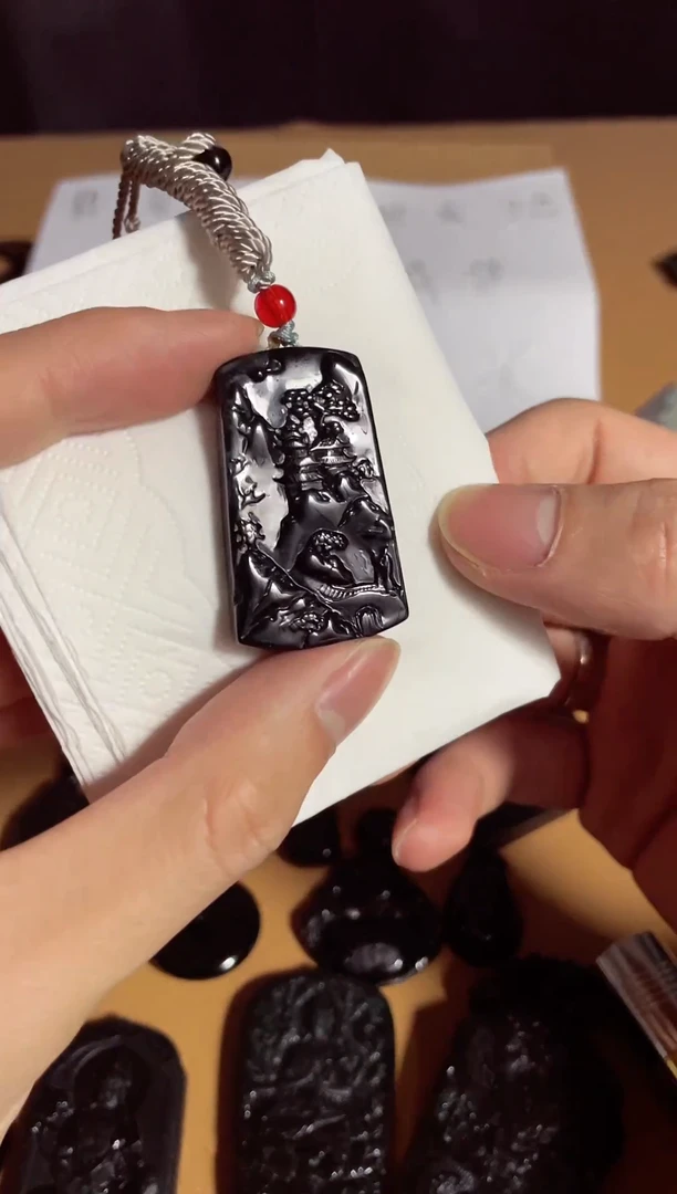 【闪购商品】翡翠颈饰未镶嵌天然翡翠a货