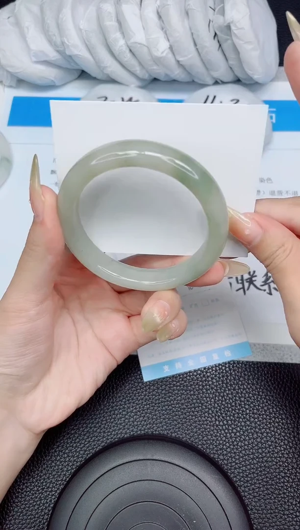 石英质玉手镯未镶嵌329-57.8