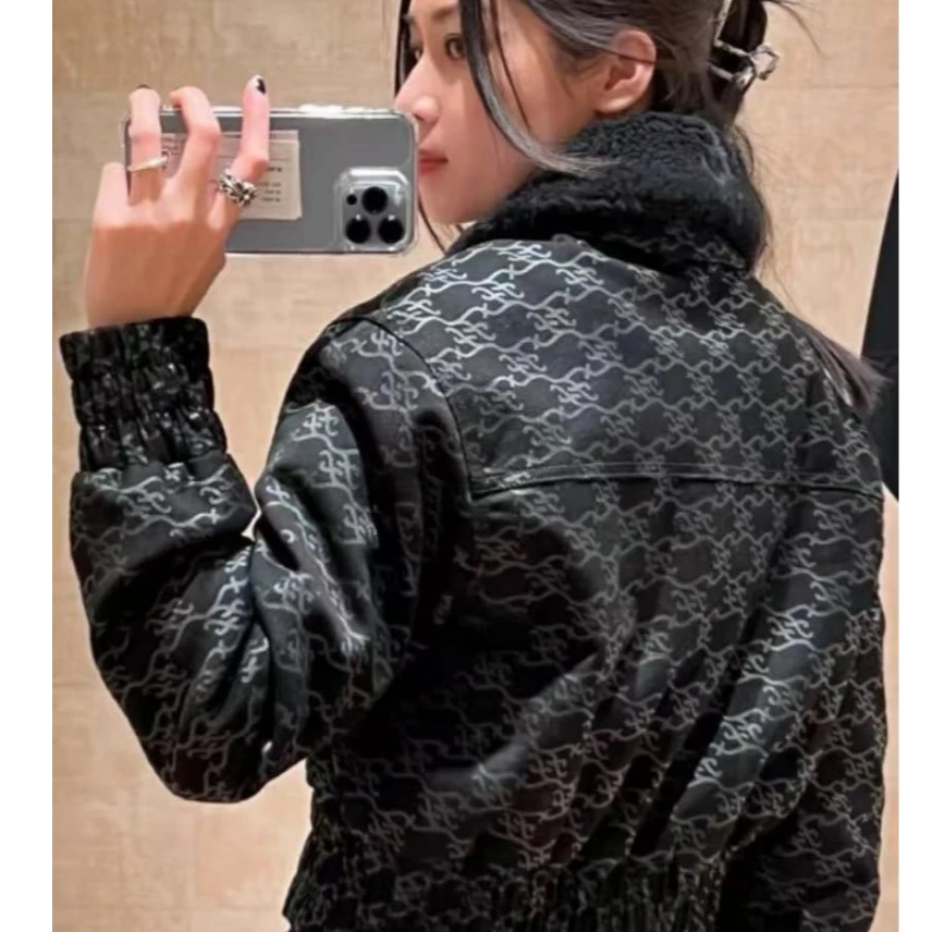 99新 FENDI/芬迪 海囤 芬迪 外套 38码/LL78272