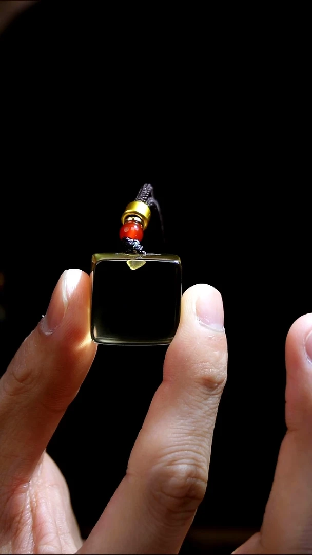 吊坠(赠链)未镶嵌水晶水晶