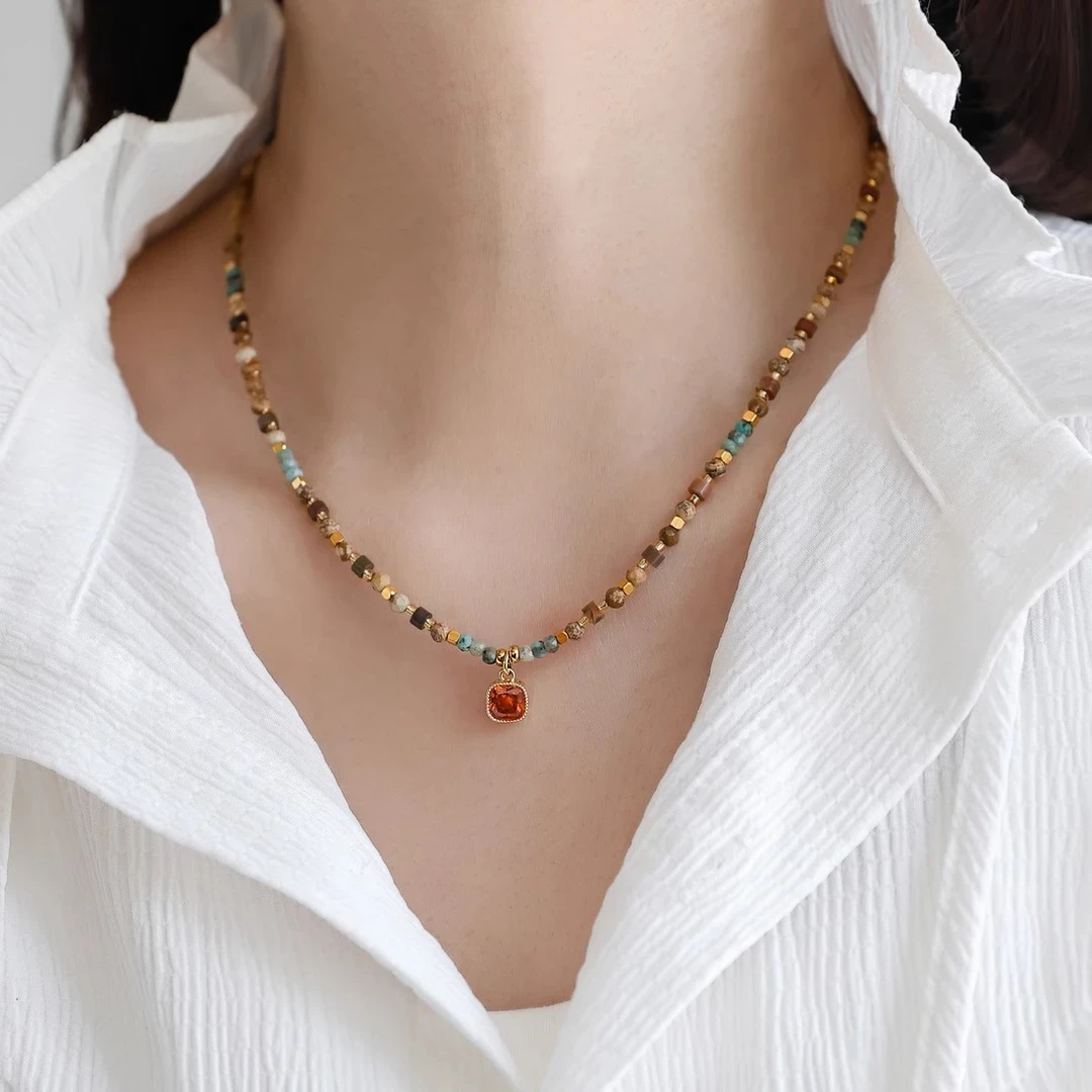 钛钢项链 复古高品质~新款小众高级红色方糖项链女气质串珠锁骨链