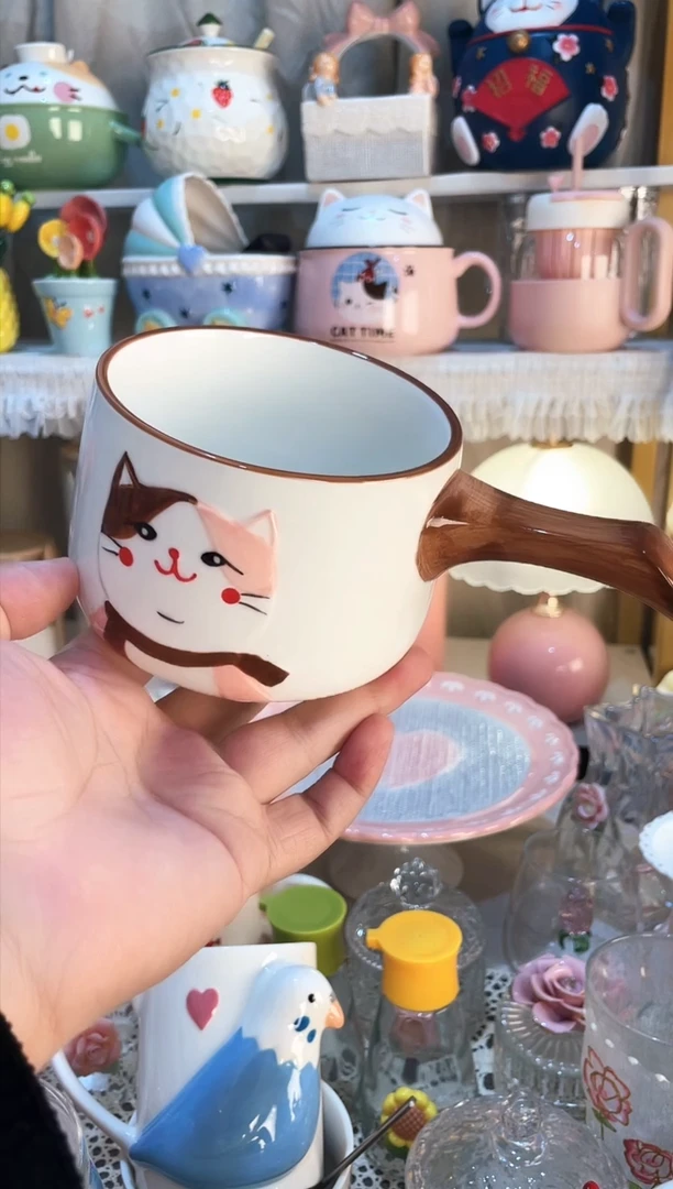 【闪购商品】瓷片手柄碗 质量好发货快放心拍