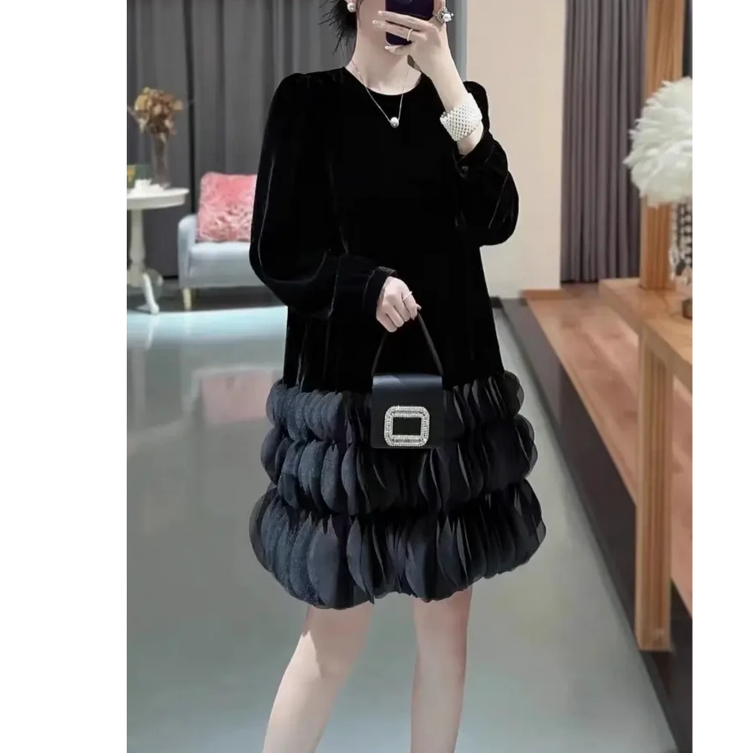 名媛气质法式泡泡蛋糕鳞片时髦真丝丝绒圆领减龄宽松显瘦连衣裙