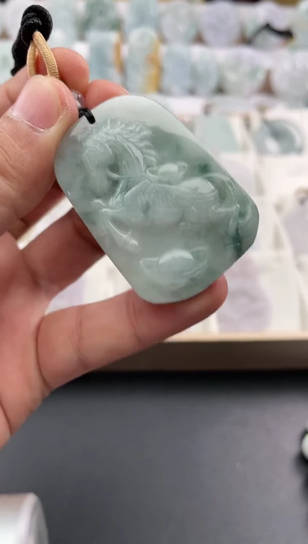 颈饰未镶嵌翡翠26/01/01/85