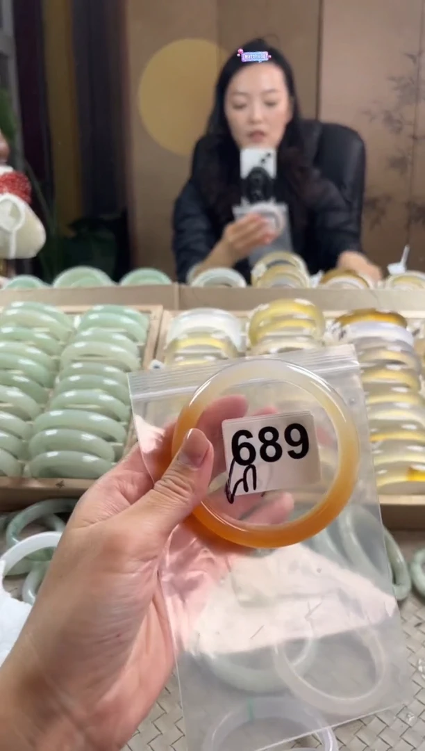 手镯玛瑙/玉髓未镶嵌689