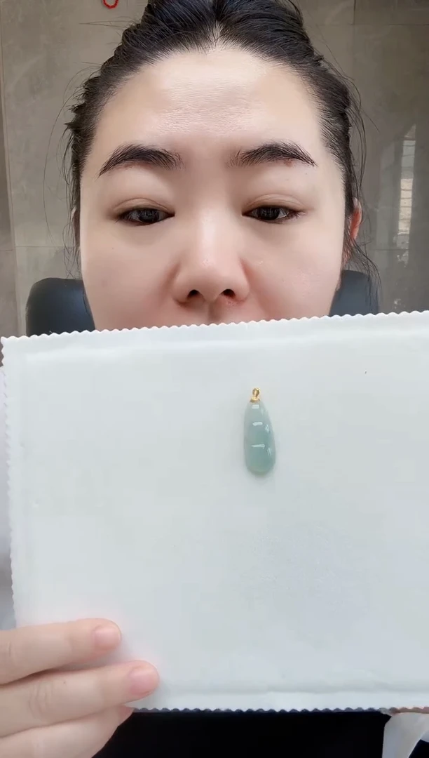 颈饰银S925镶嵌翡翠翡翠豆子吊坠（不含链）