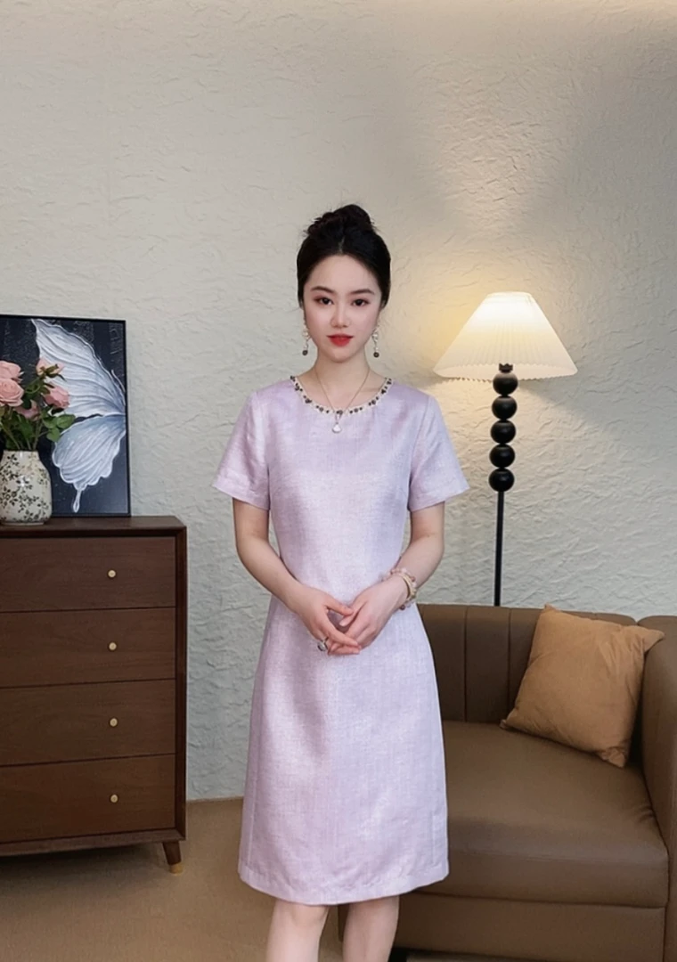 夏季轻奢定制气质减龄显瘦时尚休闲手工织带拼接粉紫圆领连衣裙