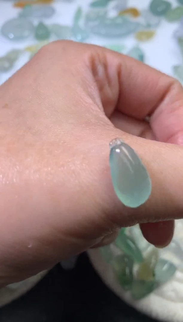 未镶嵌定制翡翠毛货
