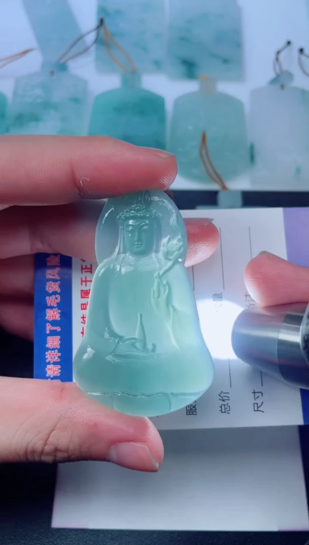 未镶嵌定制翡翠招**鼠招财鼠鼠
