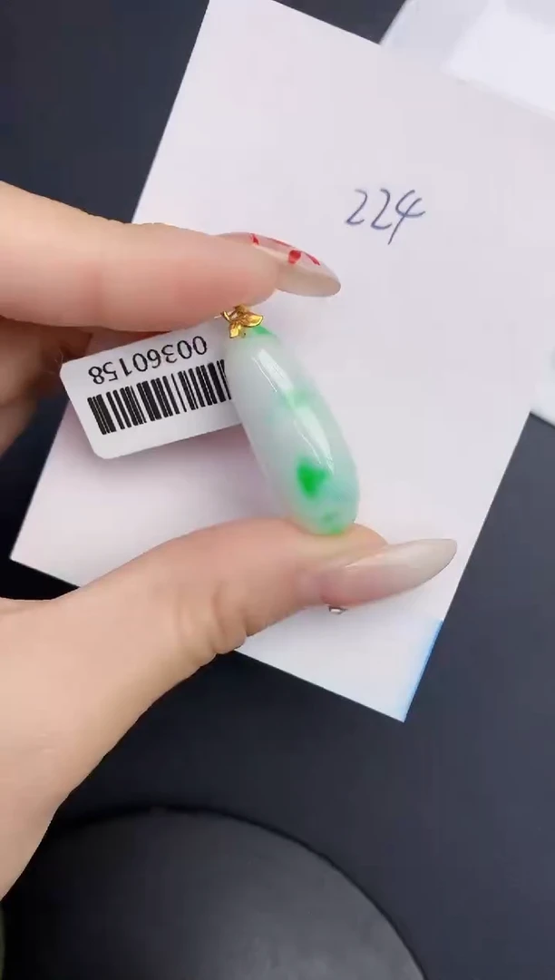 【闪购商品】翡翠颈饰18K金镶嵌0000000000