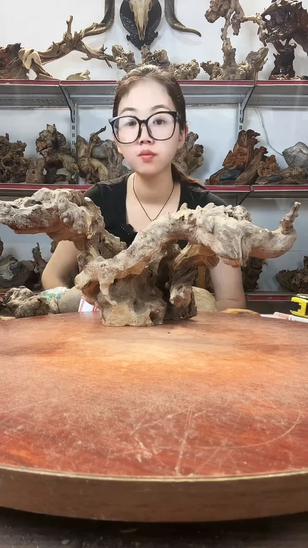 木顺****蜜黄荆随型风化镂空底座摆件无漆无蜡