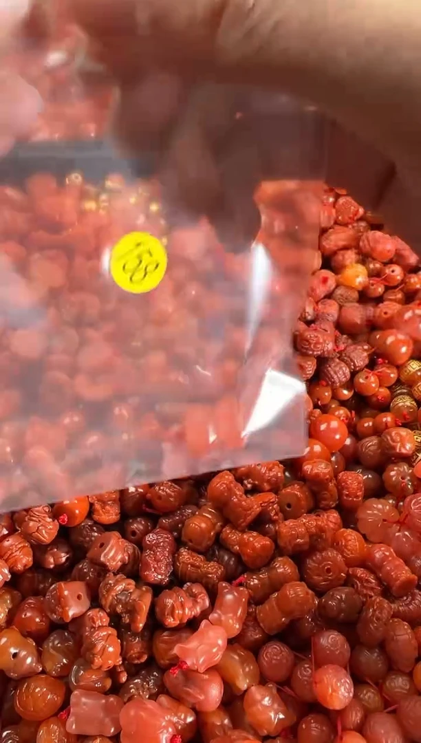 【闪购商品】南红玛瑙颈饰未镶嵌1